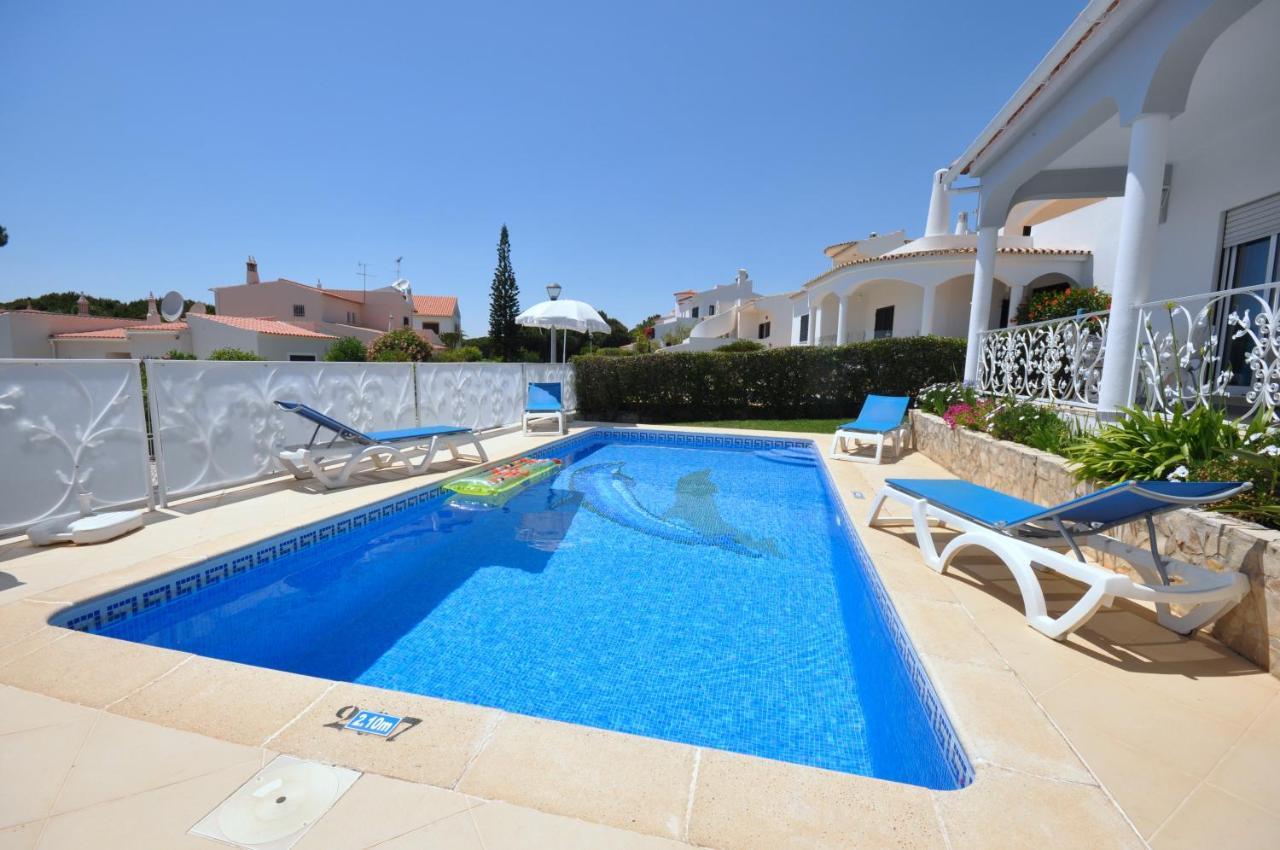 Well-Appointed Villa Is Situated In The Popular Resort Of Vilamoura Картейра Экстерьер фото