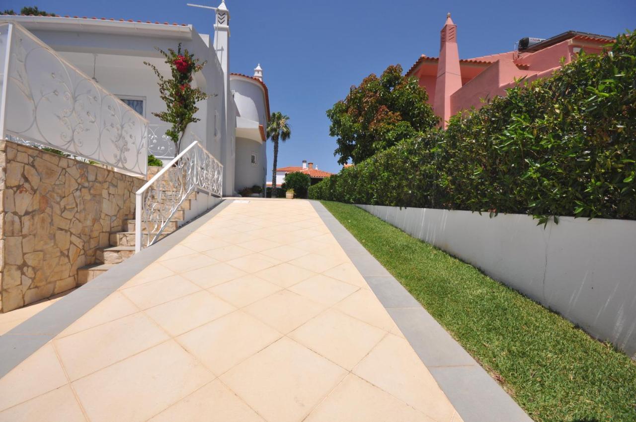 Well-Appointed Villa Is Situated In The Popular Resort Of Vilamoura Картейра Экстерьер фото