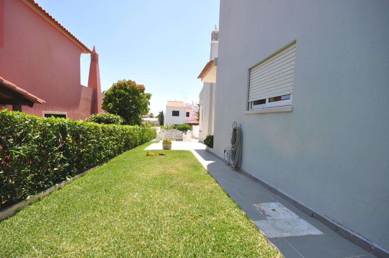 Well-Appointed Villa Is Situated In The Popular Resort Of Vilamoura Картейра Экстерьер фото